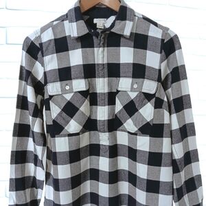 J. Crew Ladies/Teen Flanne.  L/S 1/2 Zip Pullover Size XS Navy/White Check